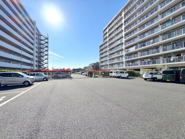 草加松原ハイツＢ棟の駐車場|駐車場　