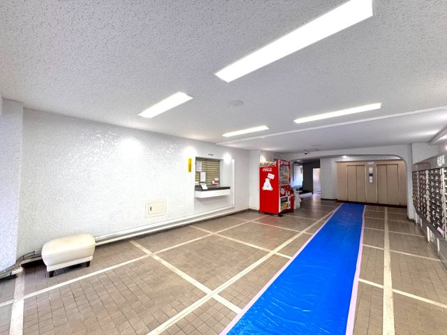 川口サマリヤマンションのエントランス|エントランスホール