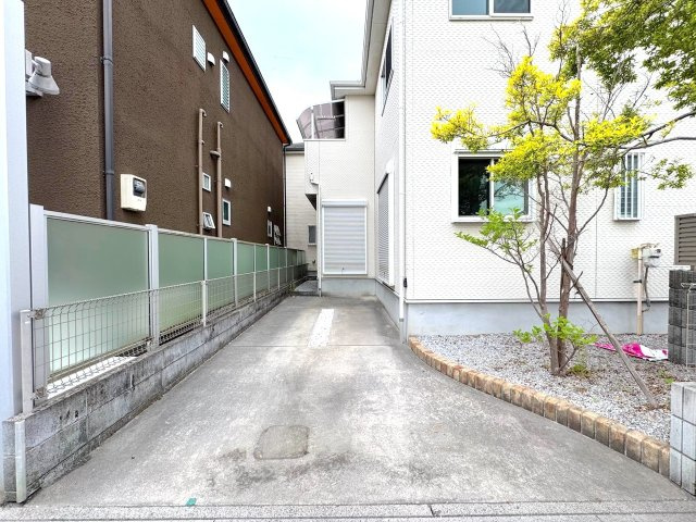 戸建 草加市青柳８丁目の駐車場|駐車場