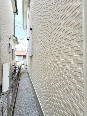 戸建 草加市青柳８丁目の外観|勝手口の外