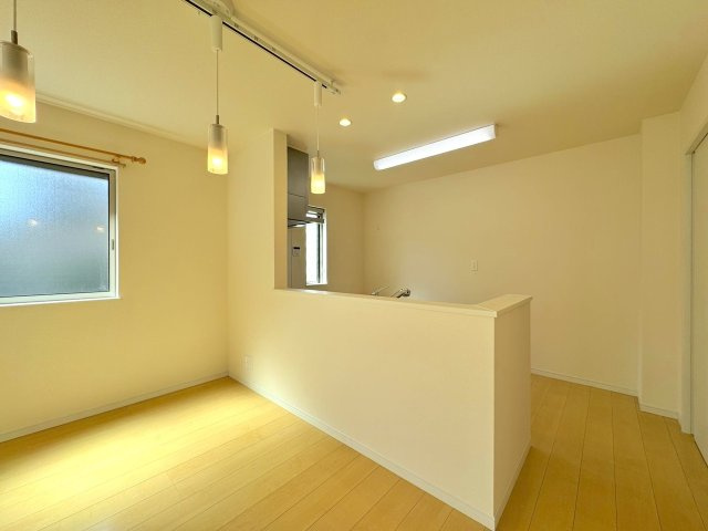 戸建 八潮市大字南川崎のキッチン|キッチン裏