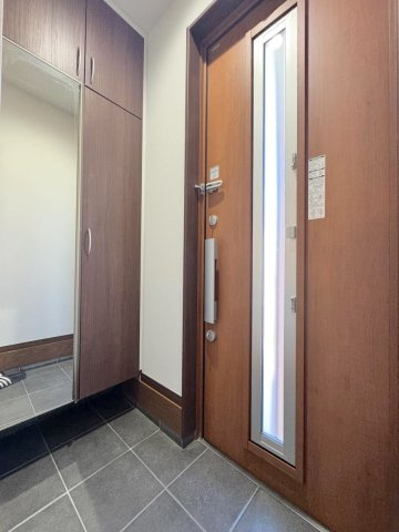 戸建 草加市瀬崎５丁目の玄関|玄関