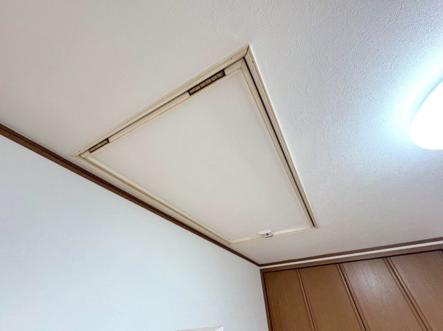 見沼区御蔵　中古戸建ての収納|屋根裏収納　季節用品やレジャー用品など使用頻度の低いものをしまうことができます。
