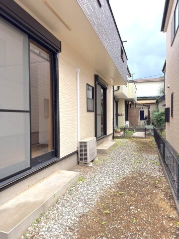 見沼区御蔵　中古戸建ての庭|庭　ガーデニングや家庭菜園ができます。
