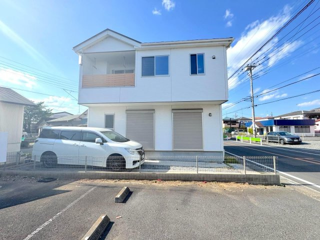 戸建　春日部南5丁目の駐車場|横から