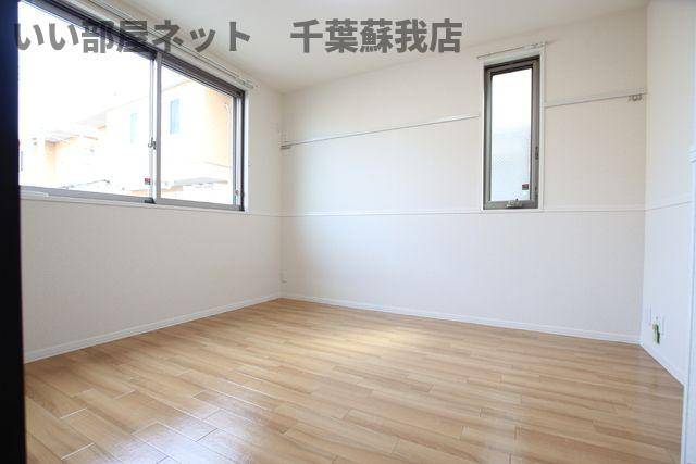 ウイングヒルズＢの寝室|使い勝手のいい寝室です