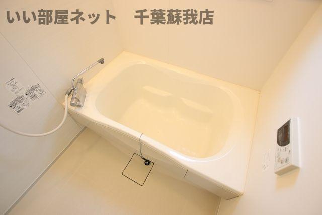 ウイングヒルズＢの浴室|日々の疲れを癒すお風呂付です