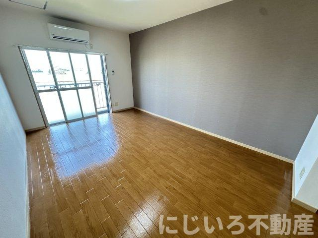 ヴィゴラス弐番館の居間・リビング