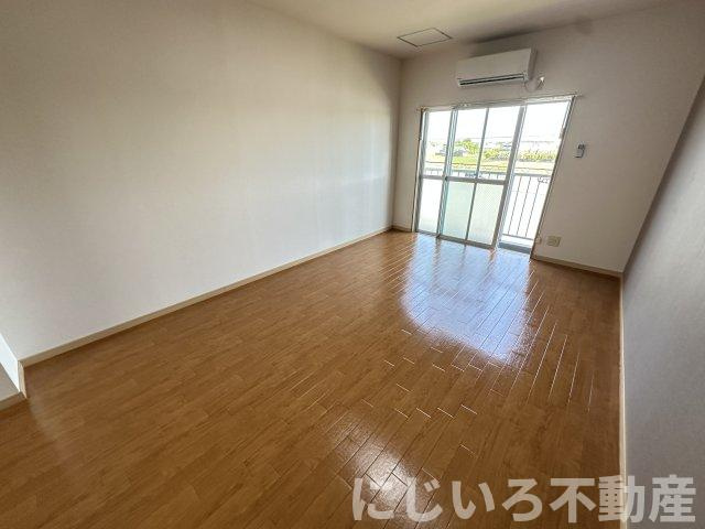 ヴィゴラス弐番館の居間・リビング