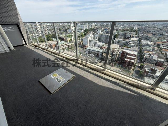武蔵野市境南町２丁目の賃貸マンションのバルコニー