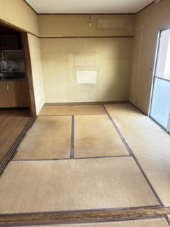 【和室】 | 中古マンション　汲沢西団地2号棟　408号室 | ダイニングとなりの6帖和室