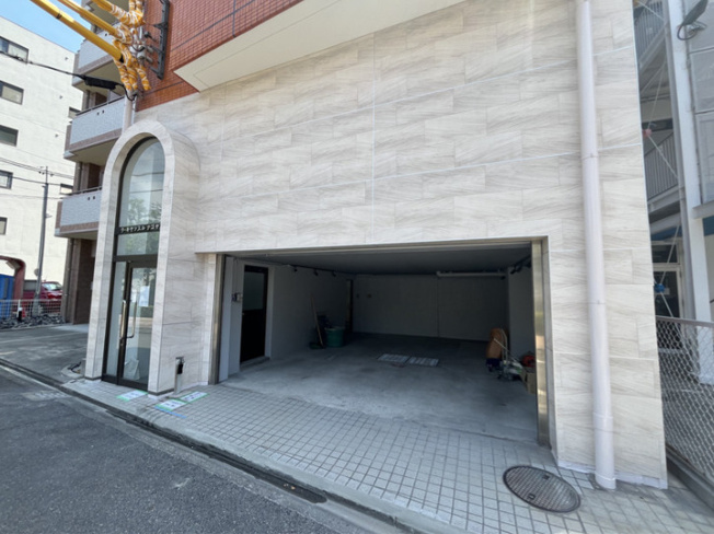  | ラ・キャッスルナゴヤ【　1階路面店　】 | 建物西側（西区役所側）外観