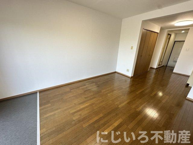 ヴィゴラス弐番館の居間・リビング