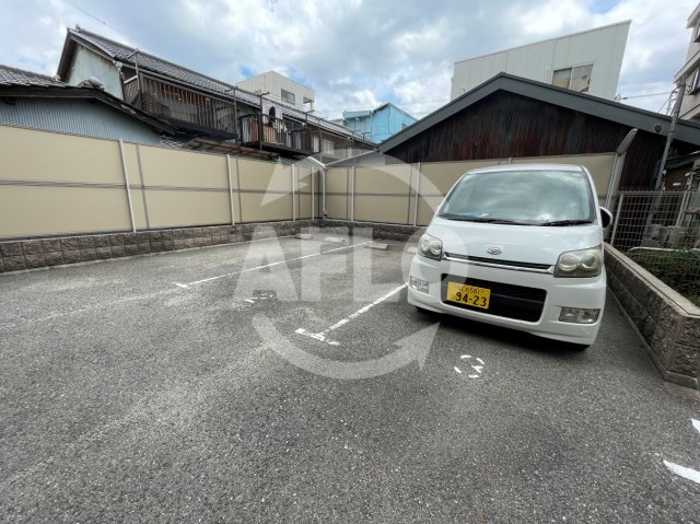 トラスト王子町の駐車場|トラスト王子町　駐車場