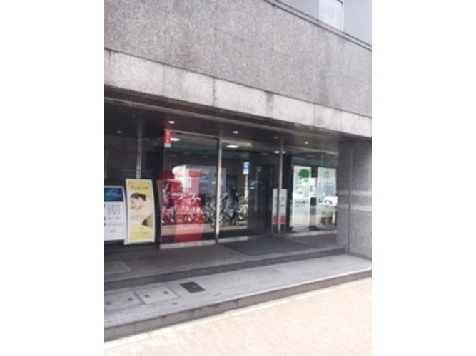 ＷＥＳＴ　ＮＡＧＯＹＡ５６のエントランス