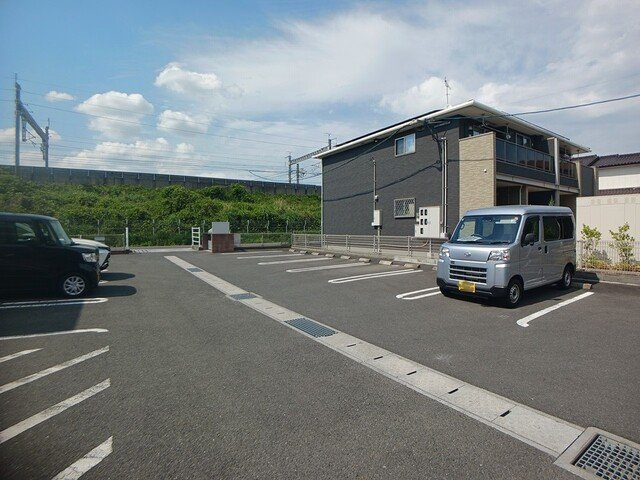 ロワンテール　Ⅳの駐車場