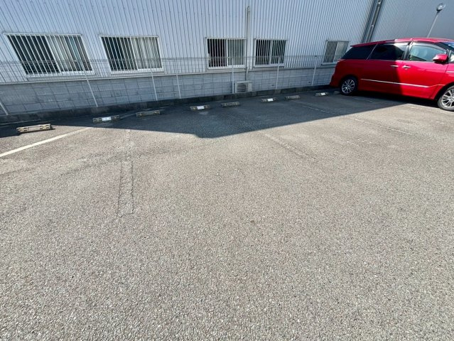 OA FLAT西延末の駐車場