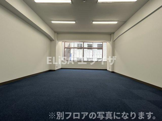 第一銀座ビルの居間・リビング