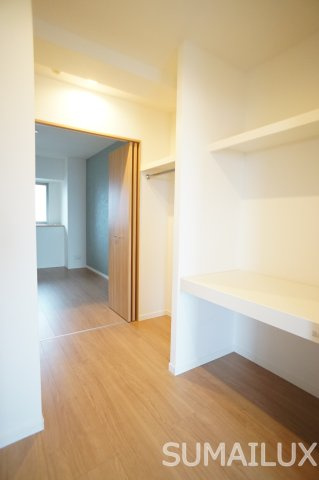 熊本市南区刈草１丁目の賃貸マンションの収納