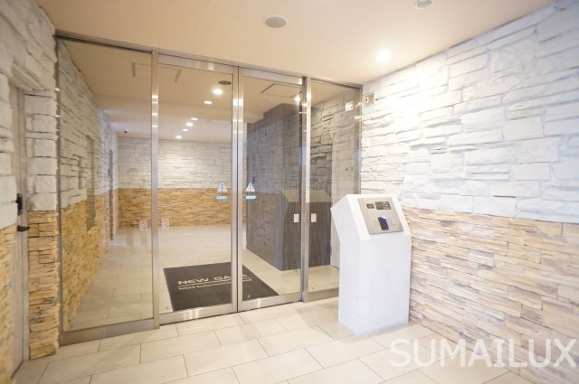 熊本市南区刈草１丁目の賃貸マンションのエントランス