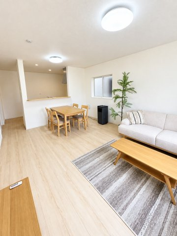 売新築戸建　静岡市葵区岳美の居間・リビング