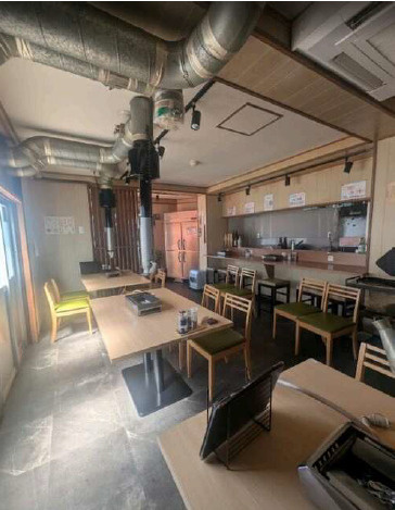 大津市粟津町の店舗の内装