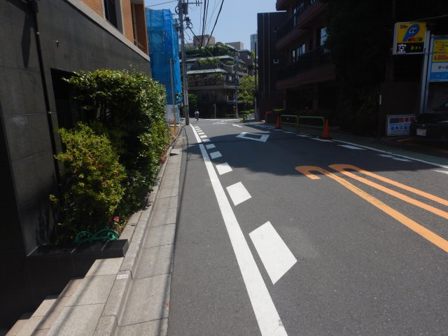 ジェイパーク南麻布のその他|前面道路