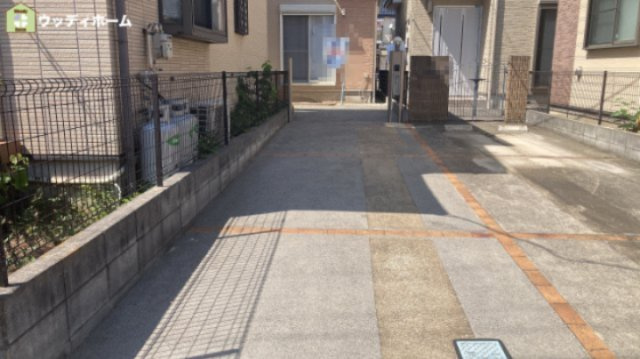 川口市辻　中古一戸建ての駐車場