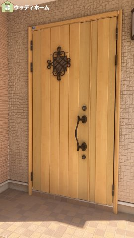 川口市辻　中古一戸建ての玄関