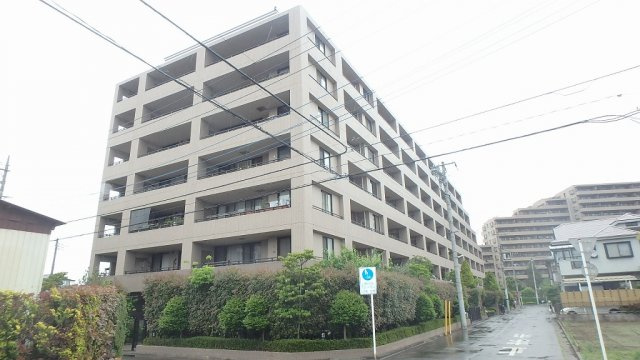 ヴィルヌーブ新所沢の外観|新所沢駅徒歩11分、買物施設充実の便利な住環境のマンションです。