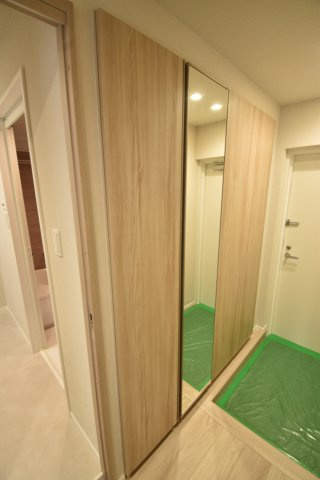クレアウォーターマークの玄関