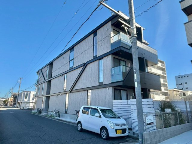 コティ姫路の外観