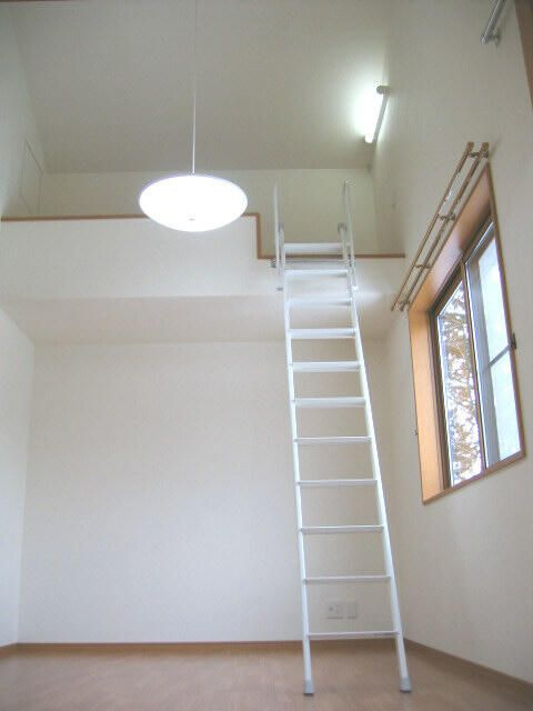 ピサリ茶屋町の内装