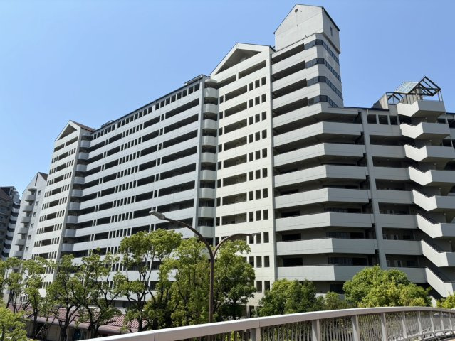 RICウエストコート4番街東棟2番館