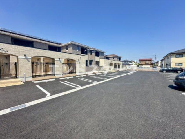 ラ　ペ　フランⅠの駐車場|高崎、前橋のお部屋探しはエンドスケープまで！お客様の理想お聞かせ下さい♪