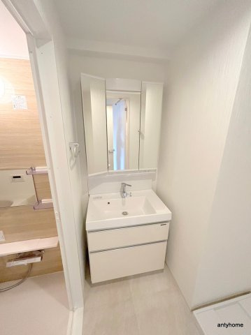 Vinoプレジオ本町　仲介手数料無料の独立洗面台
