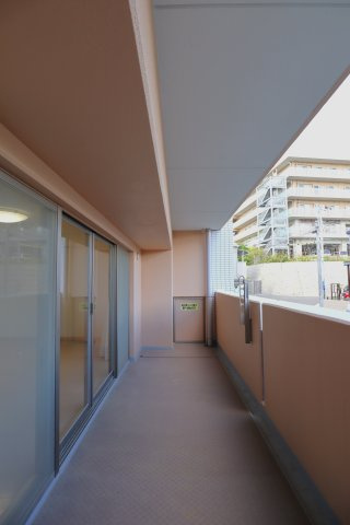 アルファステイツ垂水高丸のバルコニー|南東向きで日当たりの良いバルコニー！