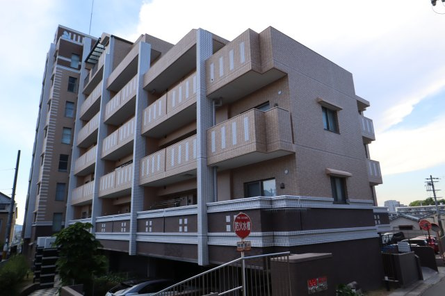 アルファステイツ垂水高丸の外観|マンション外観