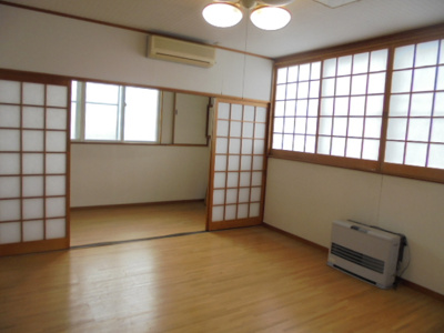 【居間・リビング】 | 赤館貸家