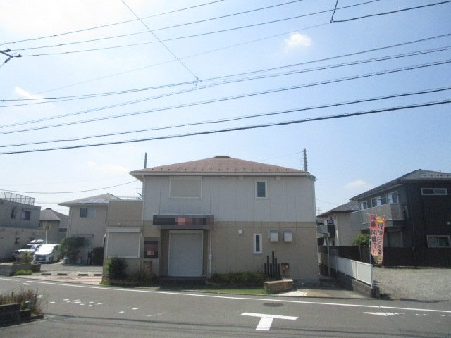 町田市小山町の住付店舗の外観