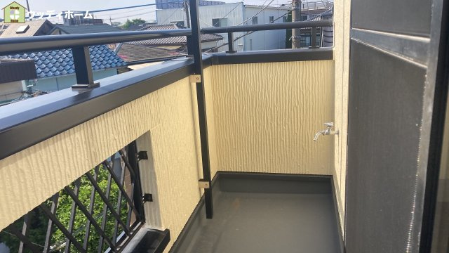 川口市前上町　中古一戸建てのバルコニー