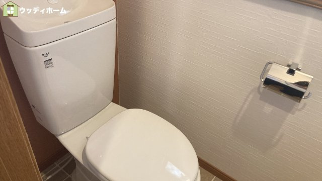 川口市前上町　中古一戸建てのトイレ