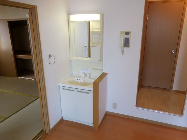 エステートピア五百住の独立洗面台