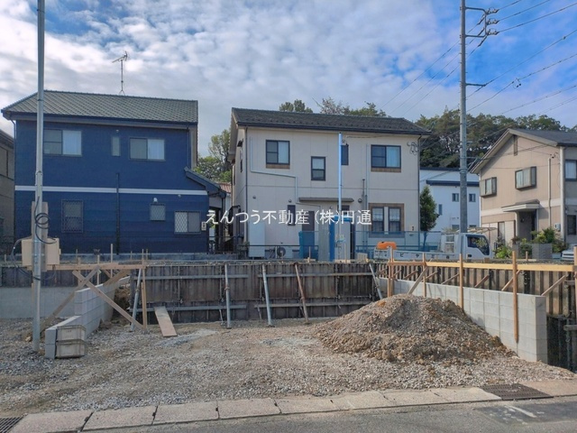 ファーストタウン大塚町の前面道路含む現地写真