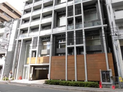 ファヴィエ四条西洞院のエントランス