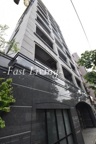 オーククレストビルのエントランス