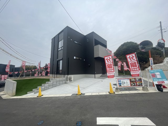 タマタウン相浦北　3号地の前面道路含む現地写真