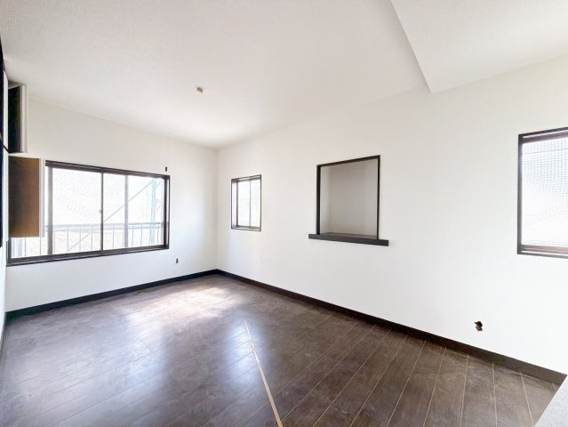 【洋室】 | 伊勢崎市八坂町　中古住宅