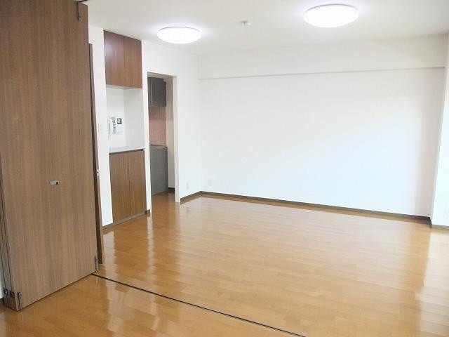 プロスペクト浦和常盤の居間・リビング