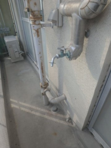 ビレッジハウス当成東1号棟のその他|洗濯機置場